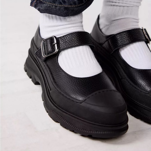 NWOT Intentionally Blank Courtney Lug Sole
Mary Jane size 39 size 8.5 - Picture 4 of 15